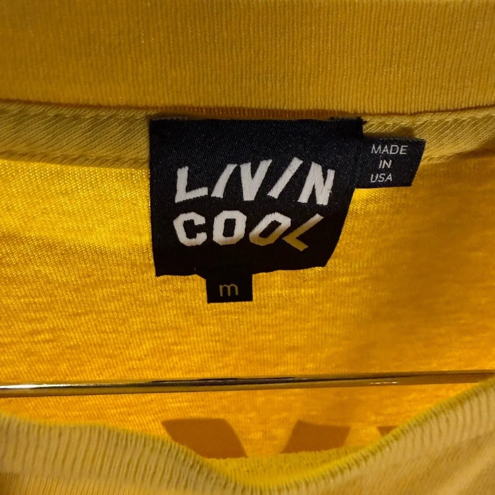 Livin COOL Yellow‎ Cropped Tee